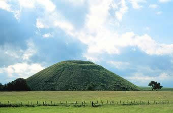 Silbury_Hill